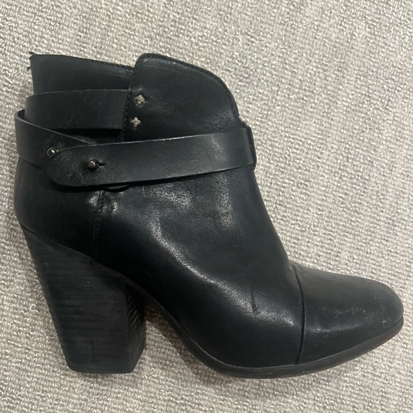 Classic Rag & Bone black bootie 7.5 - Picture 2 of 3